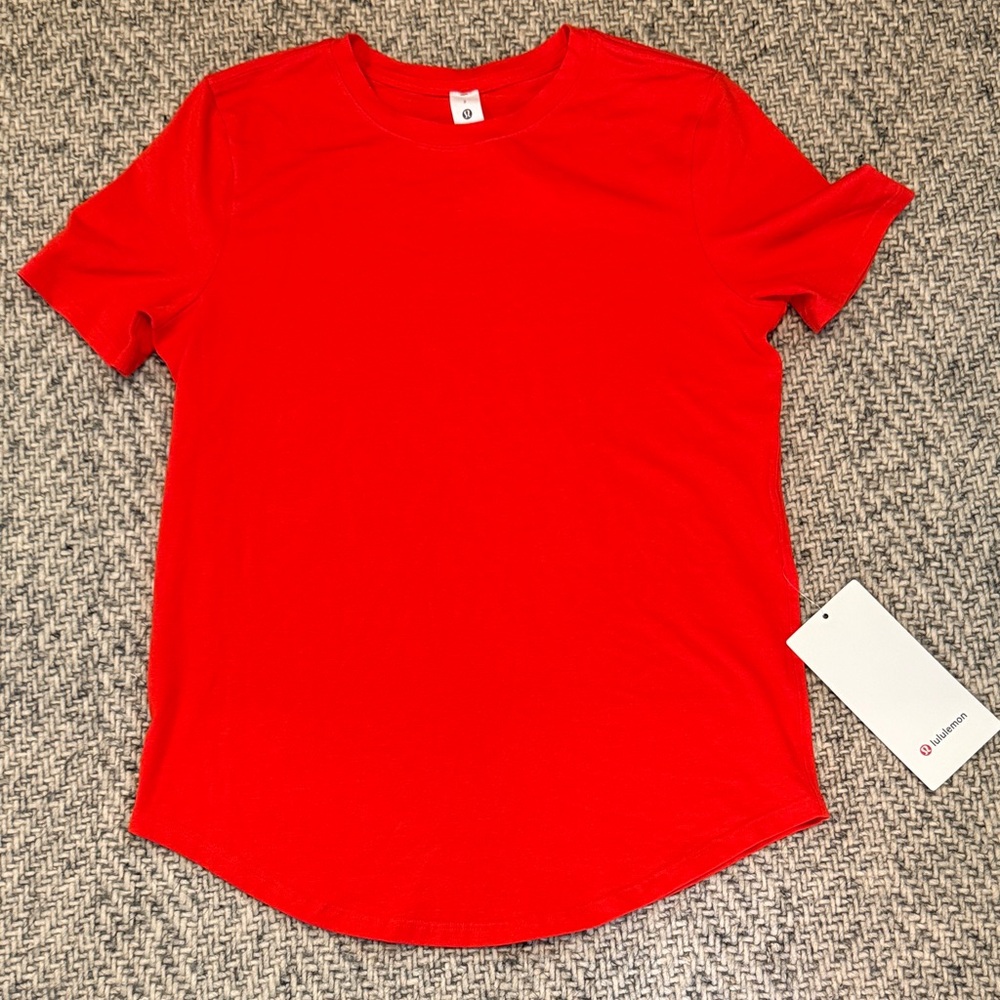 Lululemon Athletica Red crew neck tshirt